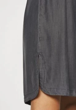 Cream LUSSA DRESS Robe En Jean Black Wash Femme -Cream Soldes Boutique f8224ce1ff164abf955fc1a64a9c51e9