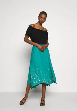 Cream Soldes Boutique -Cream Soldes Boutique f9dcae49dd9a4c1584c846f435c1000c