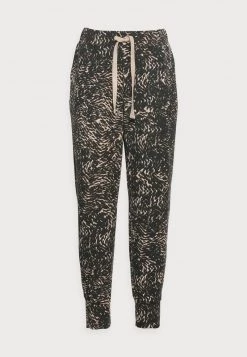 Cream Femme SALINAI PANT Pantalon De Survêtement Graphic Grey 8 Cream Femme SALINAI PANT Pantalon De Survêtement Graphic Grey -Cream Soldes Boutique fcd1a487289a4118a075d83bc5164047