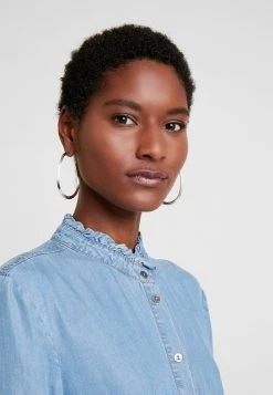 Cream VINCACR DRESS Robe En Jean Blue Denim Femme 9 Cream VINCACR DRESS Robe En Jean Blue Denim Femme -Cream Soldes Boutique ffc2d2dabb42456ea1ac9ee5ee9d1b9c